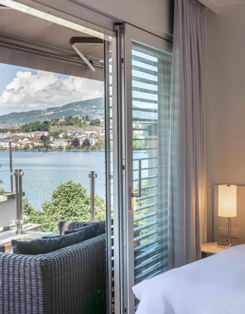 Junior Suite, Partial Lake View