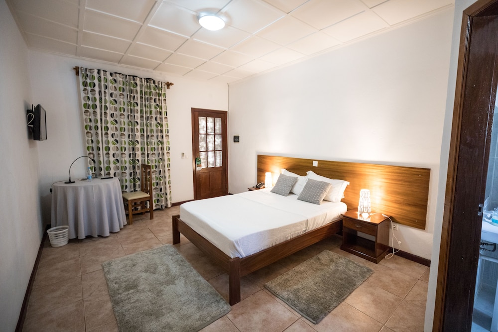 Hotel Praia 26/85