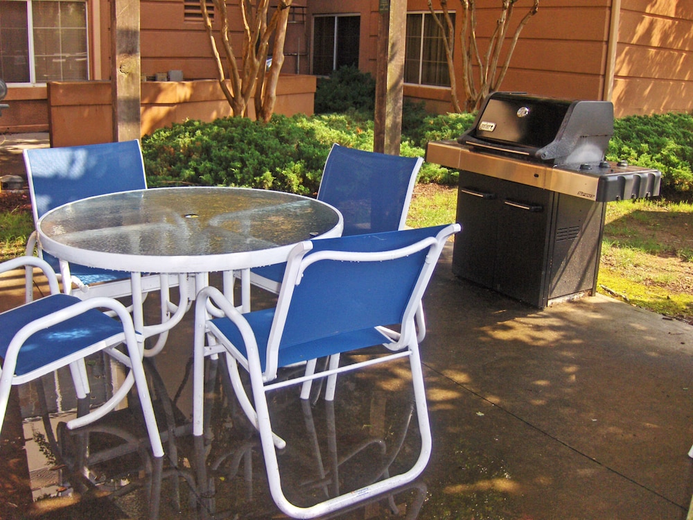 Extended Stay America Select Suites Atlanta Buckhead 29/39