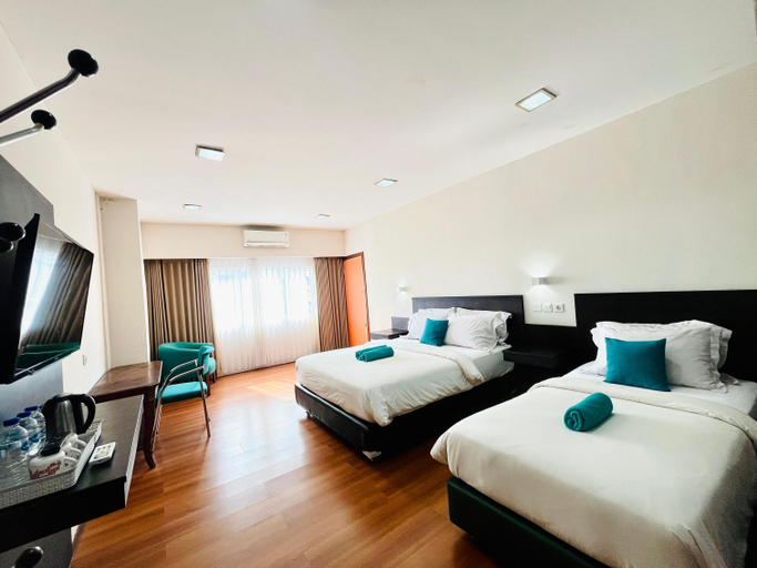 City, Suite