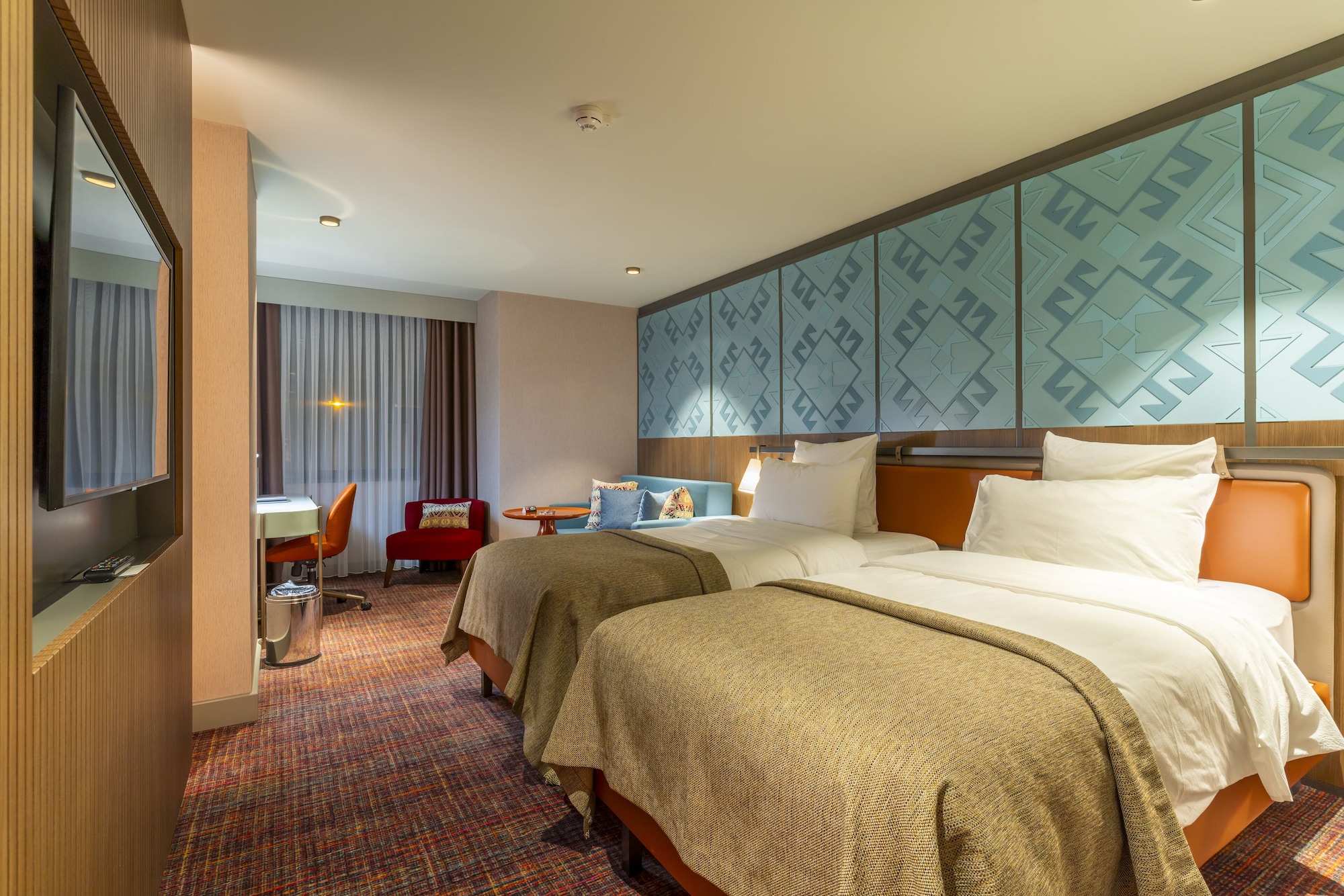 SUPERIOR, TWIN BEDS, SEA VIEW