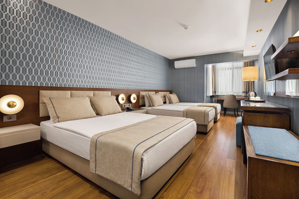 The New Hotel Zeybek 30/74
