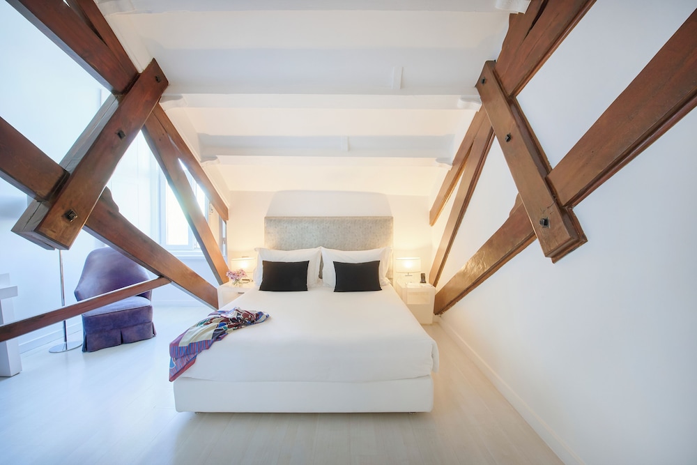 ROOM, DOUBLE BED, SEA VIEW