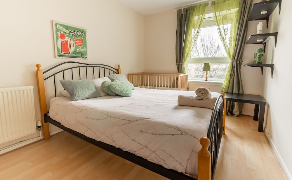 Aisha Apartment 4/50