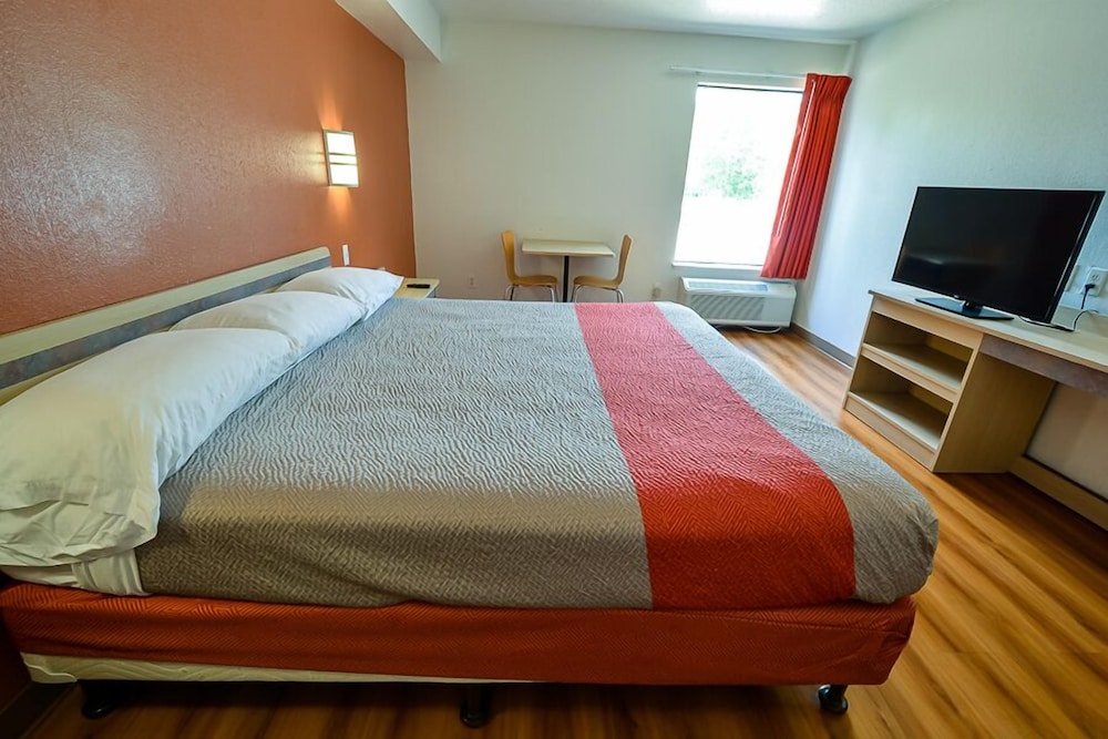 Motel6 Greensboro, NC - Airport 21/49