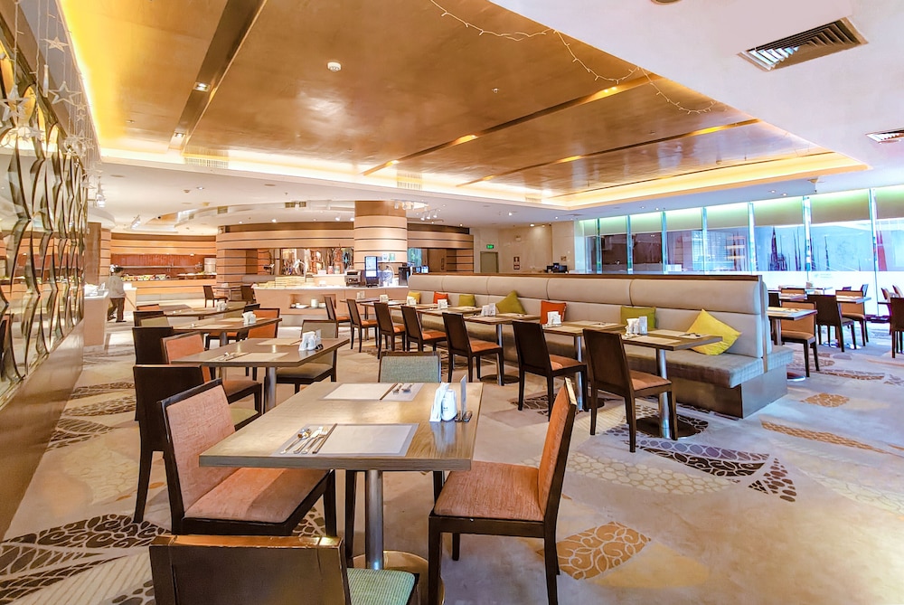 Holiday Inn Donghua 36/49
