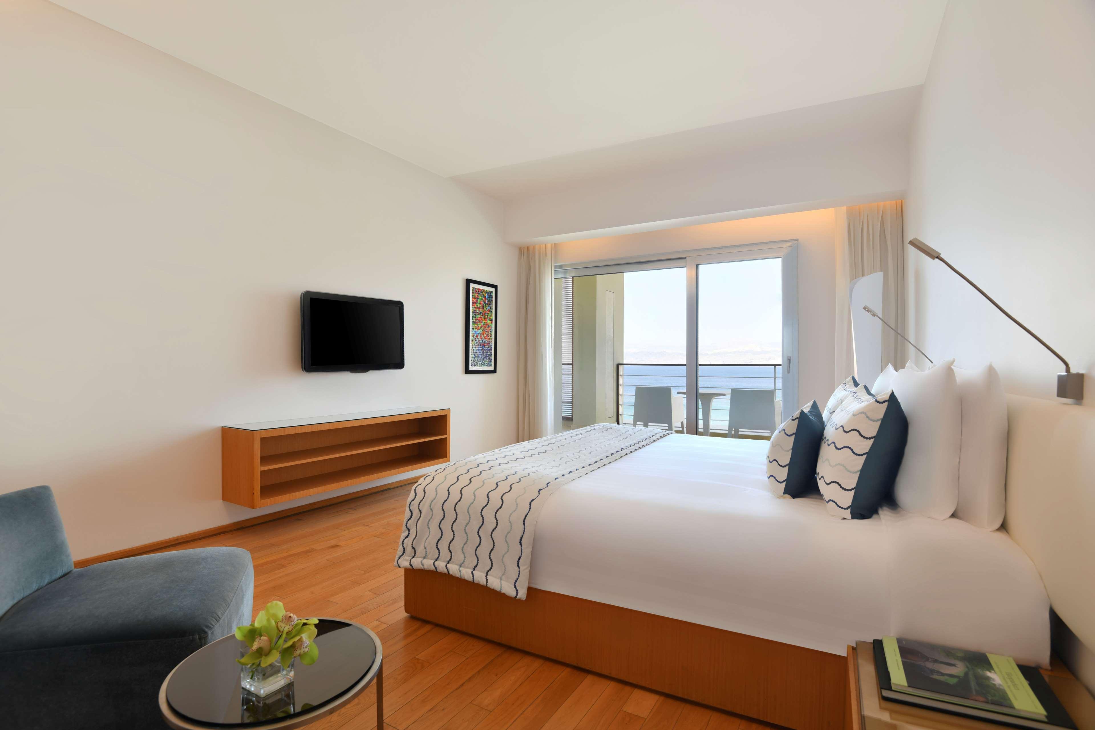 Executive, Suite, Kempinski Hotel Aqaba Red Sea 9/10