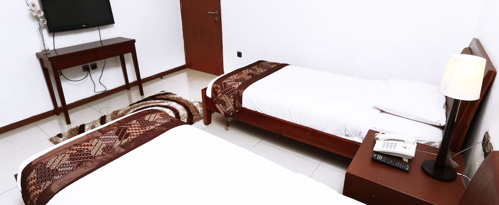 KULDESAK VILLAS BANDUNG 23/74