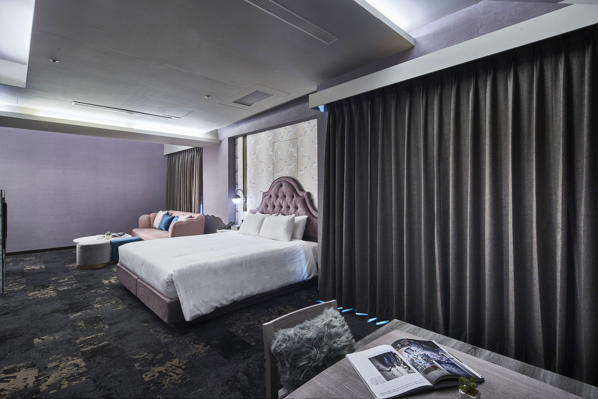 Deluxe, Suite, King Bed