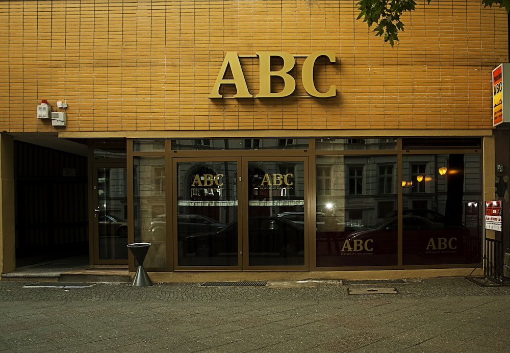 Pension ABC 2/28