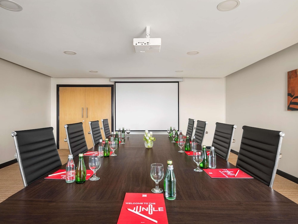 Ibis Seef Manama 60/69