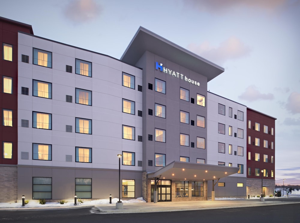 Hyatt House Schenectady / Mohawk Harbor 1/46