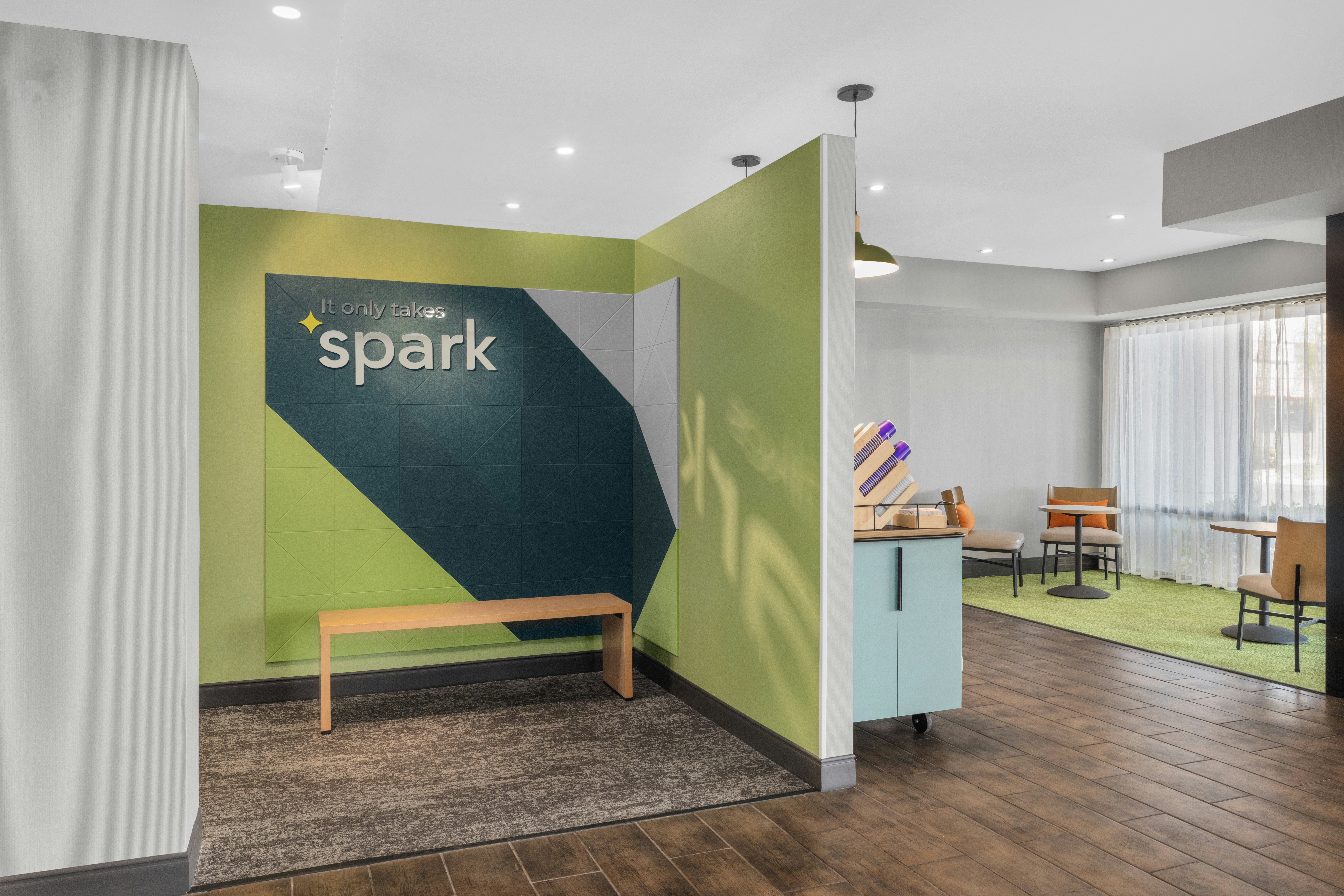 Spark by Hilton Bakersfield Central 8/13