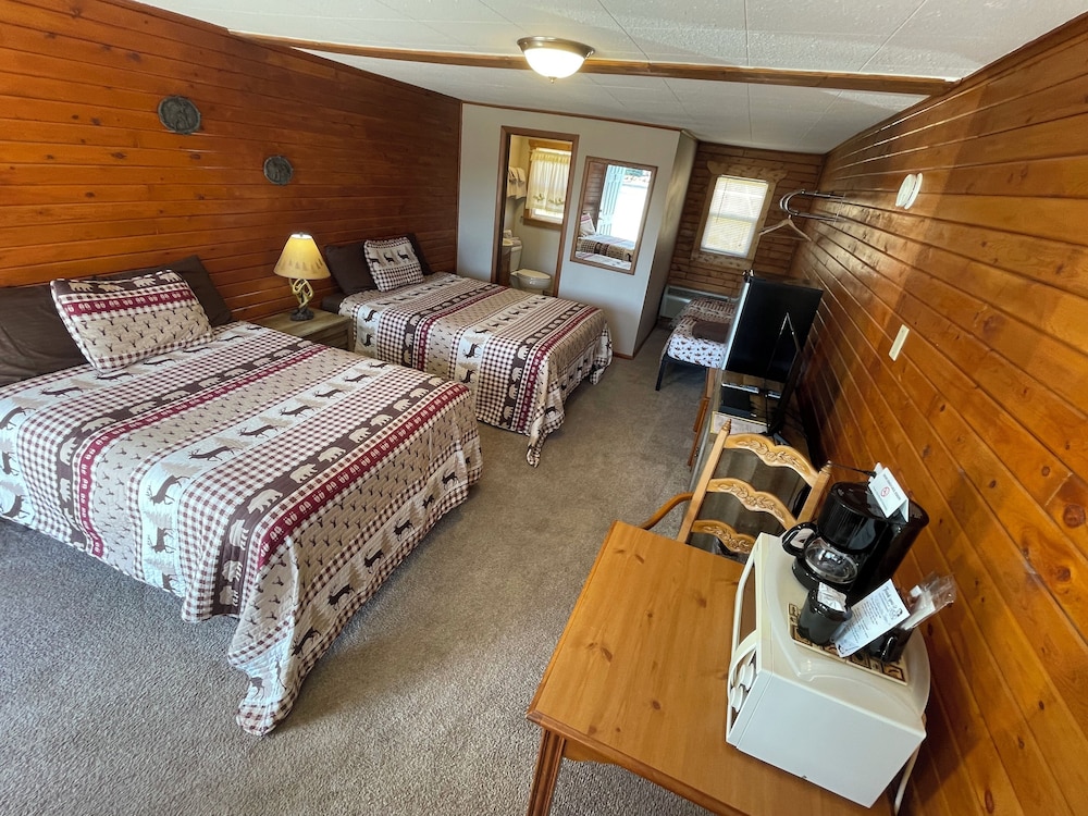 El Rancho Motel 13/51