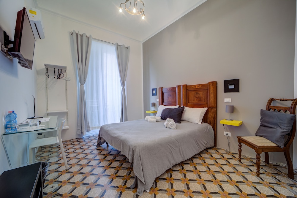 SUPERIOR, DOUBLE BED