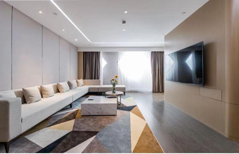 Private Game, Mini, Suite, City View, Bathtub