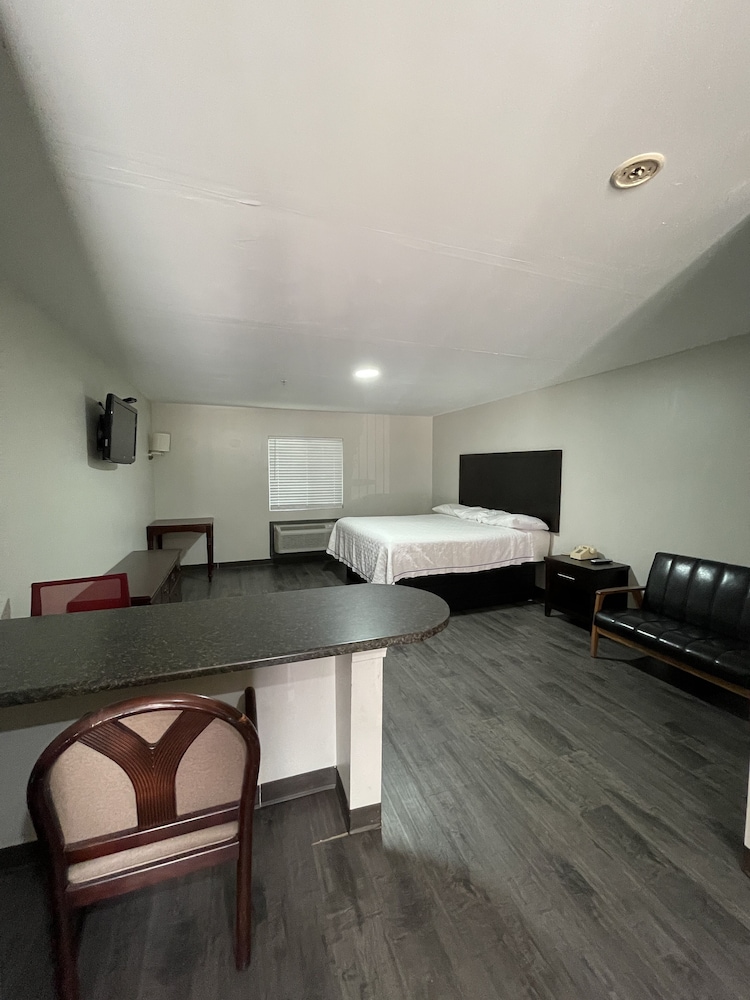 High Falls Hide-A-Way Lodging 27/49