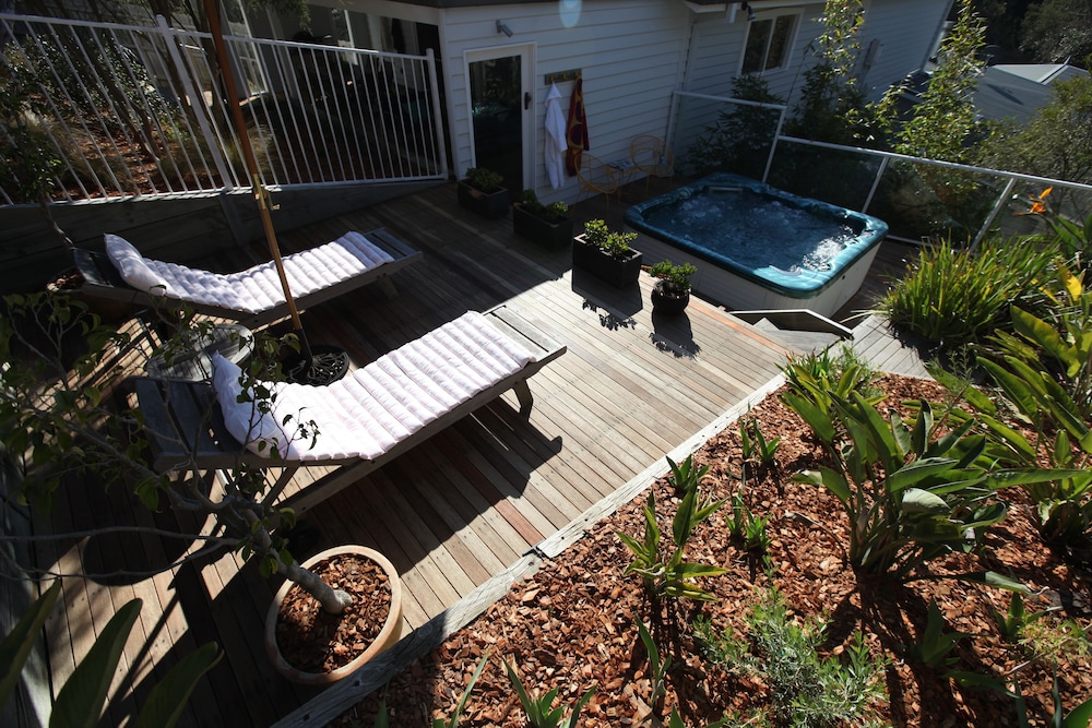 Sunny Side Up B&B 62/68