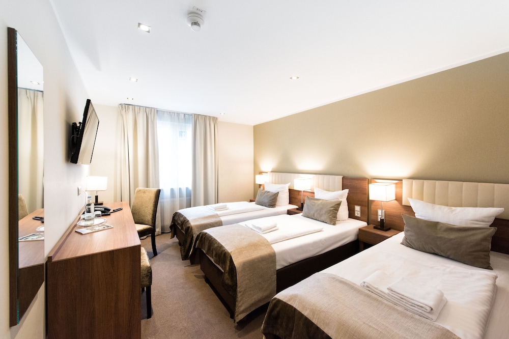 Hotel Arena am Zoo in Frankfurt 4/22