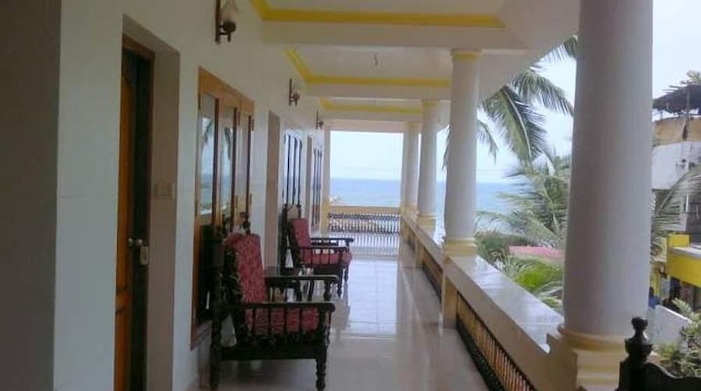 Beach Florra Inn 5/45