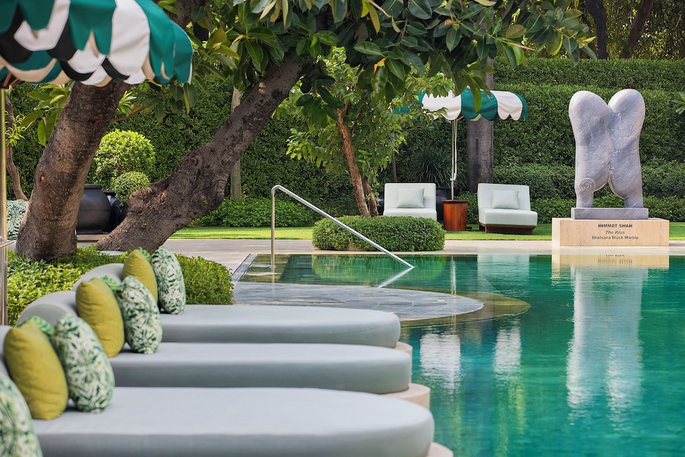 Shangri La Eros New Delhi Hotel 69/72