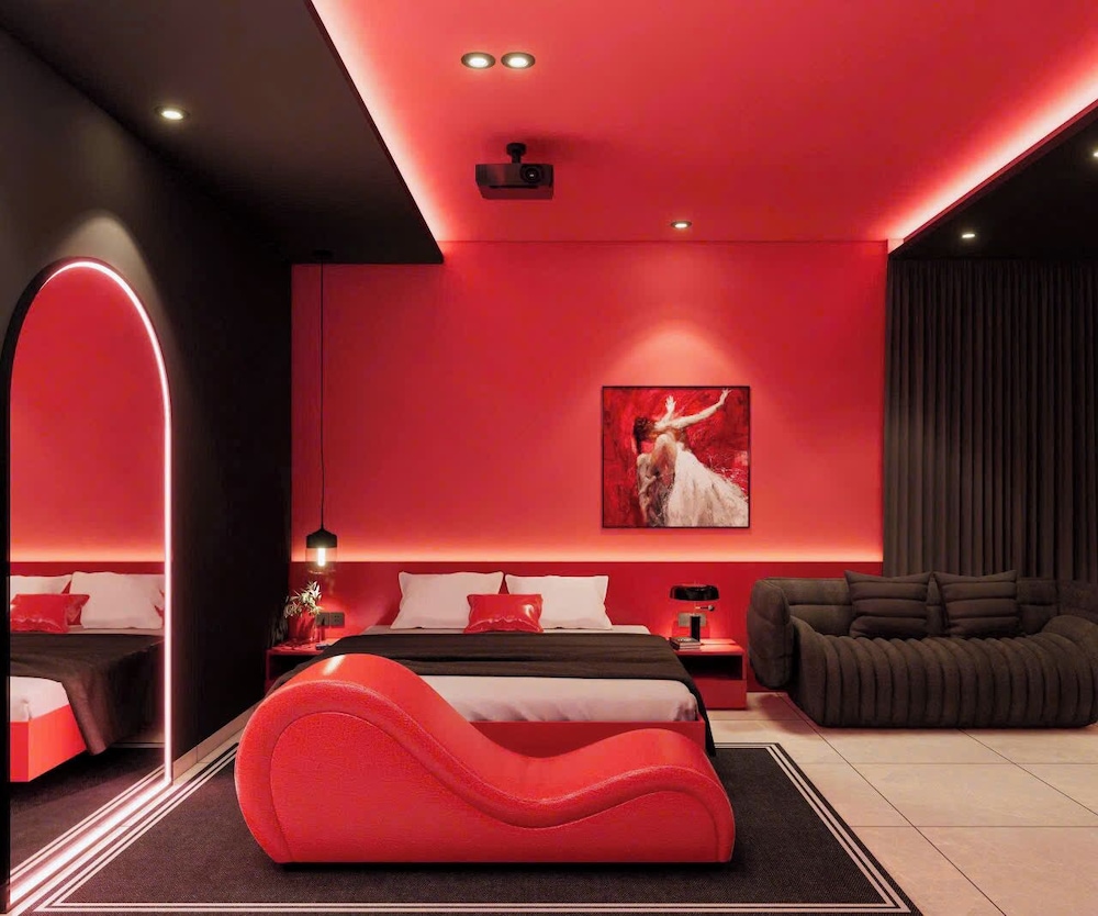 A Hotel 16/38