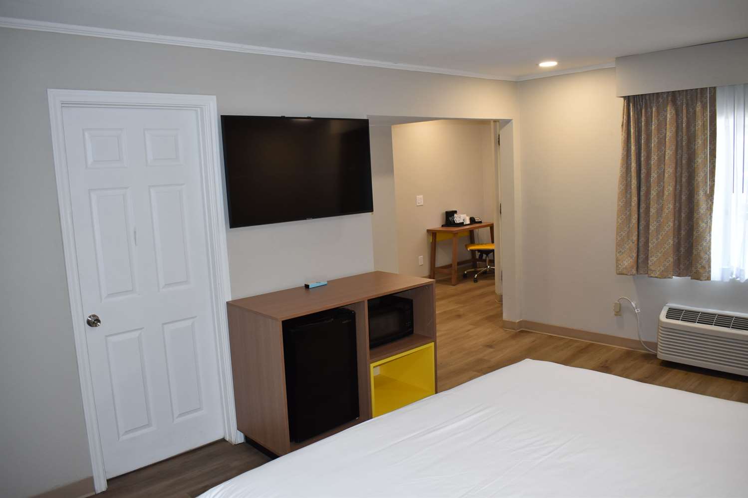 Days Inn by Wyndham San Antonio Alamo/Riverwalk 8/29