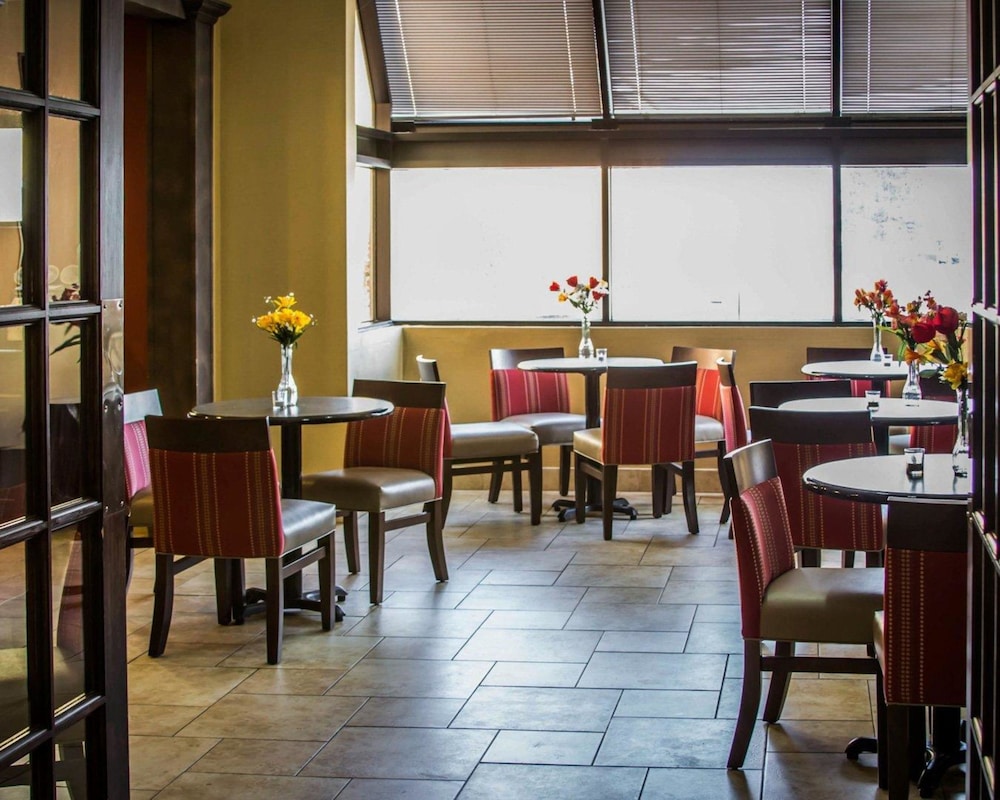 Quality Inn & Suites Port Huron 29/35