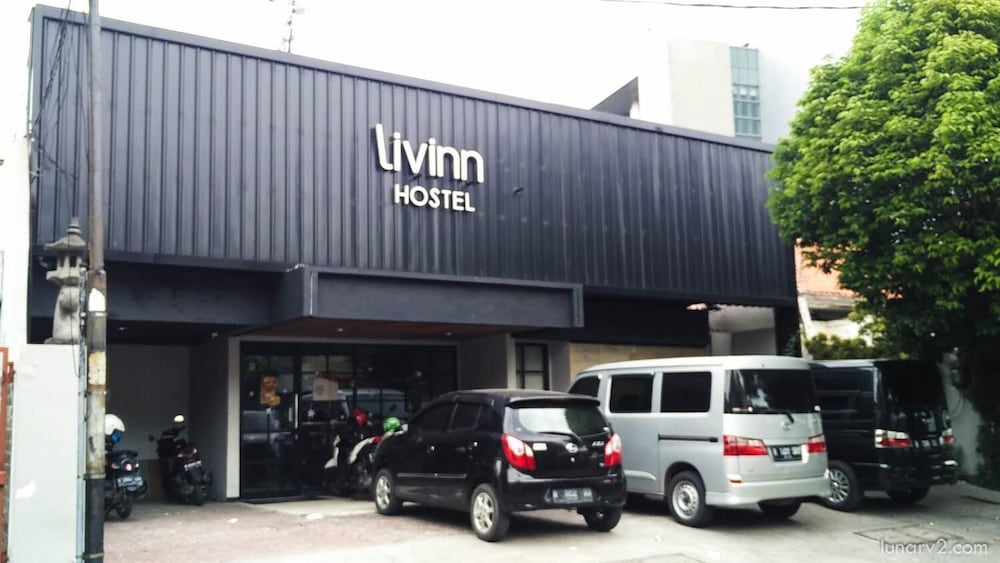 Livinn Hostel City Center Surabaya 20/21