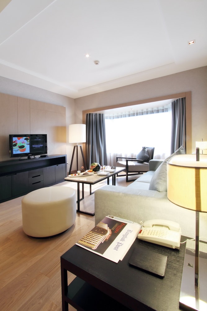 Centara Grand At Central Plaza Ladprao Bangkok 57/82