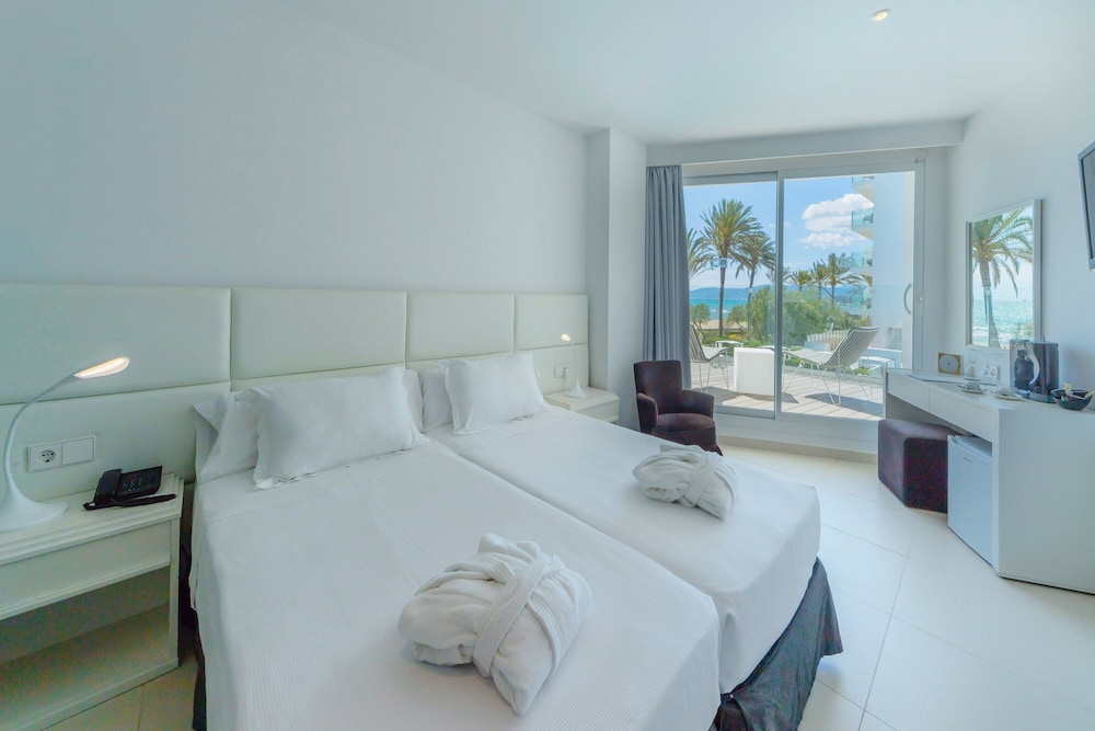 Swim Up, Twin Beds, Partial Sea View, Balcony
