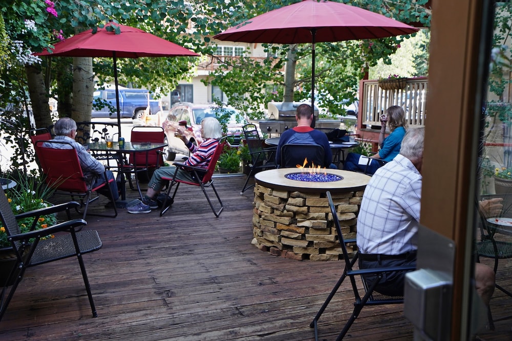 Frisco Inn on Galena Street 41/50