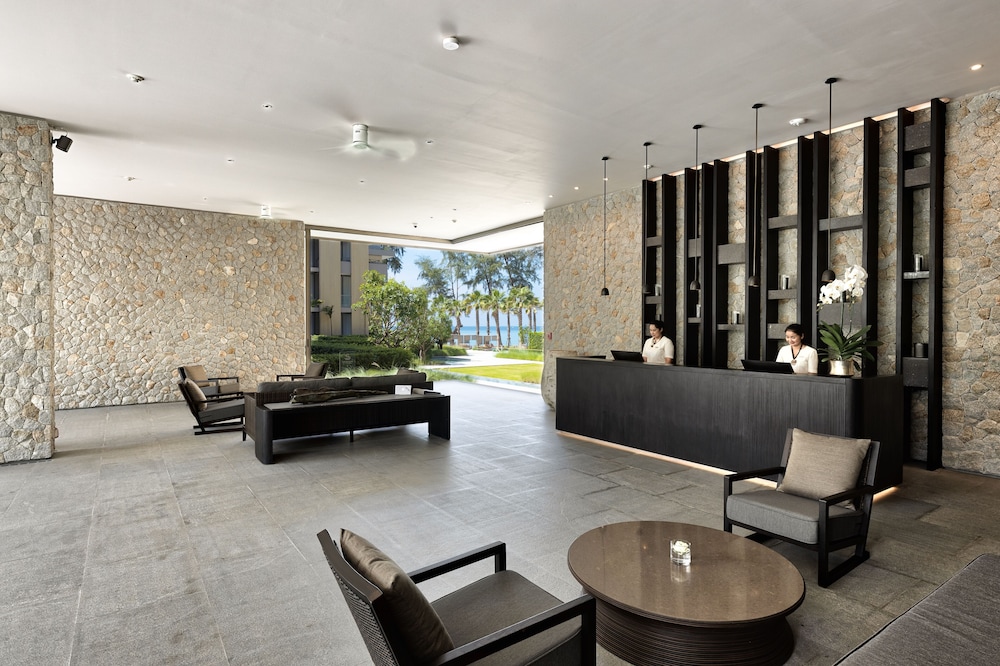Twinpalms MontAzure Phuket Resort 52/81