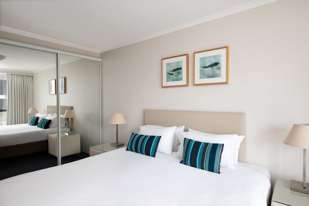 Breakfree Beachpoint Surfers Paradise 26/54