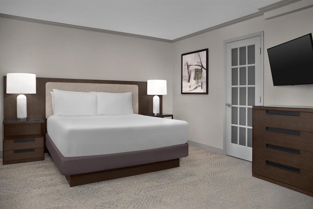 1 Bedroom, Premium, Suite, King Bed, Corner
