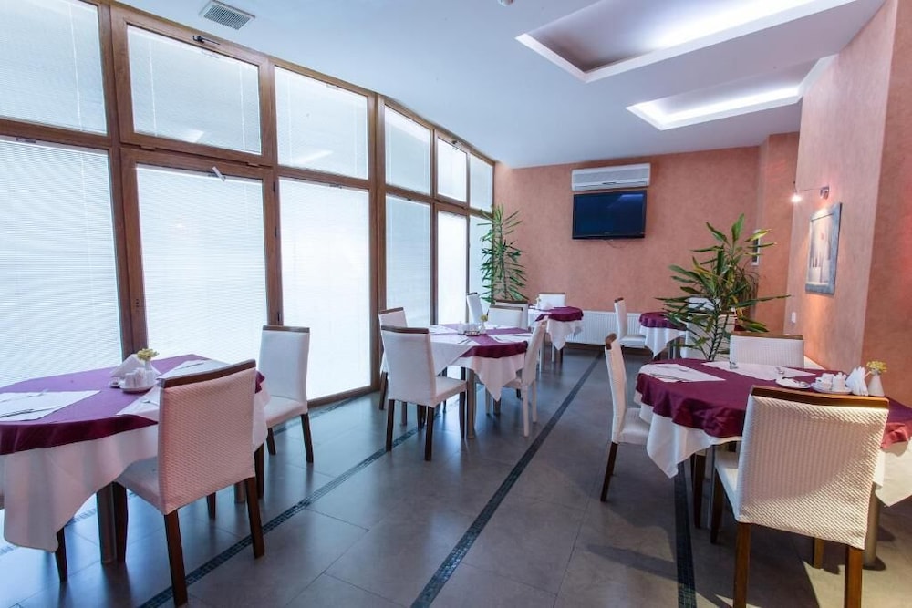 Austin Hotel Baku 60/71