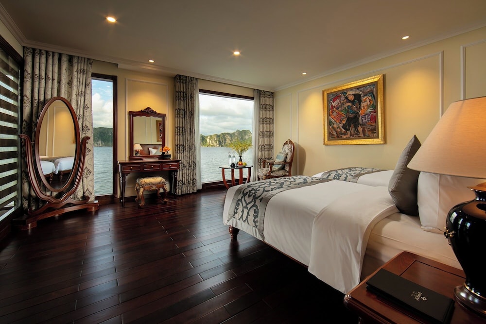 Emperor Cruise Ha Long 16/50