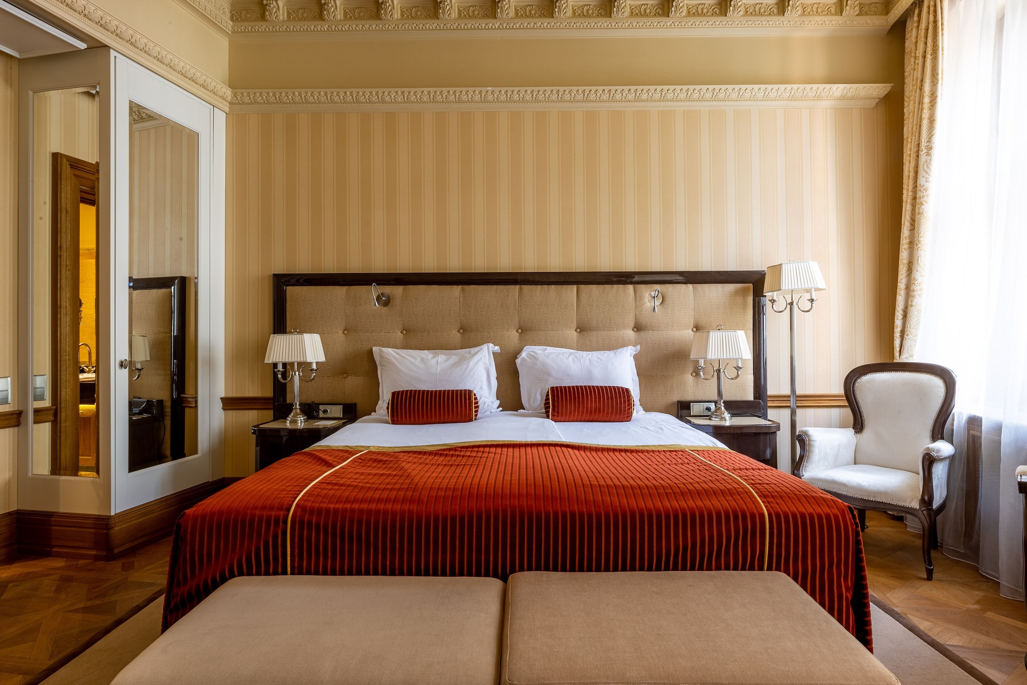 Quintuple, Suite, King Bed, Annex
