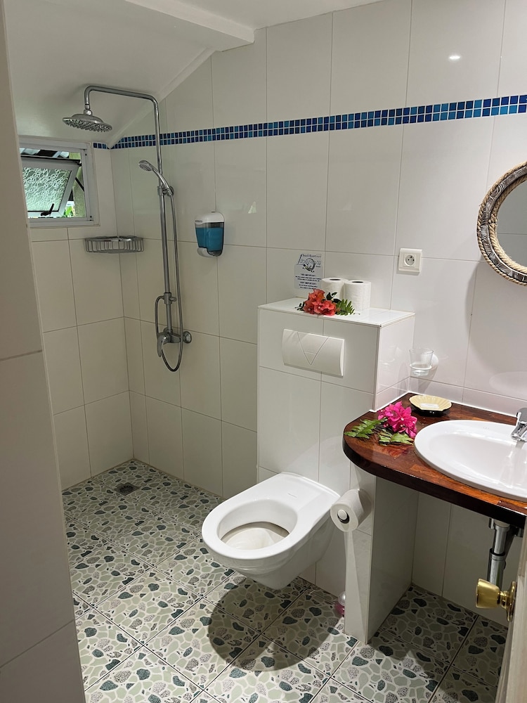 Studio, Twin Beds, Partial Sea View, Garden Area 4/6