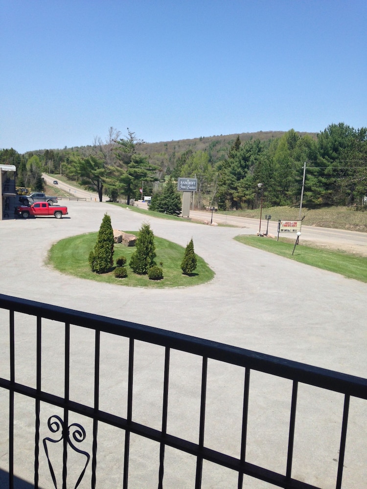 Bancroft Inn and Suites 31/39