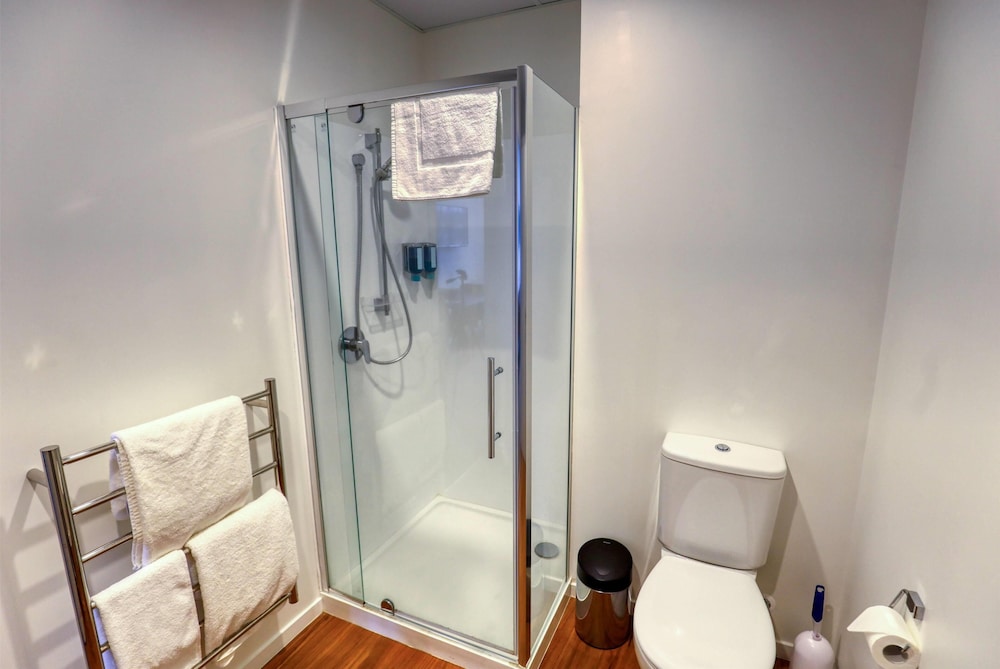Ramada Suites by Wyndham Auckland Manukau Pacfic Centre 64/64