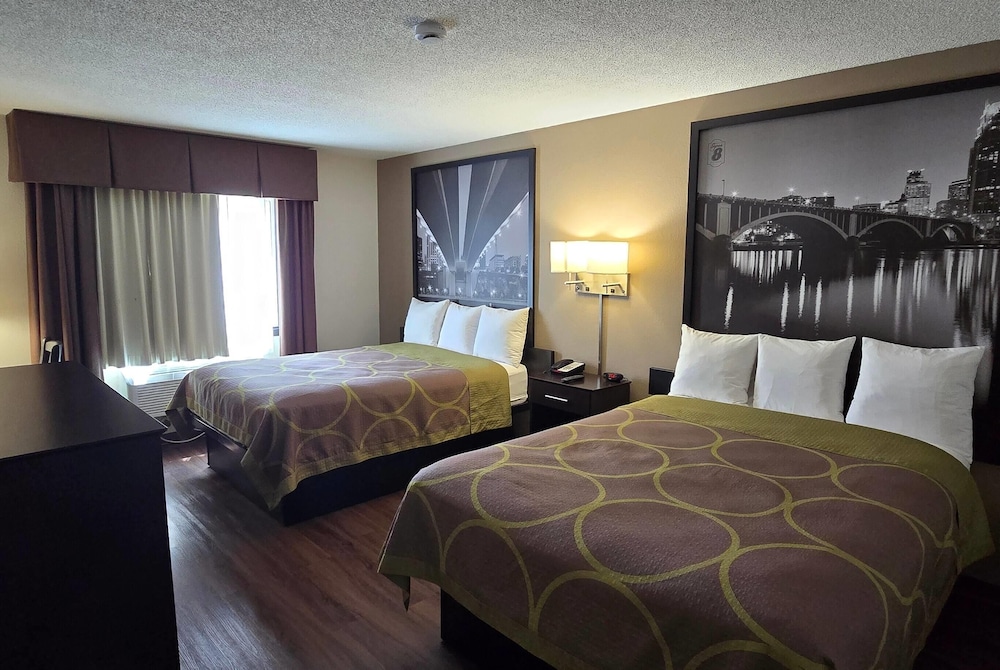 Super 8 By Wyndham Rogers Minnesota 21/42