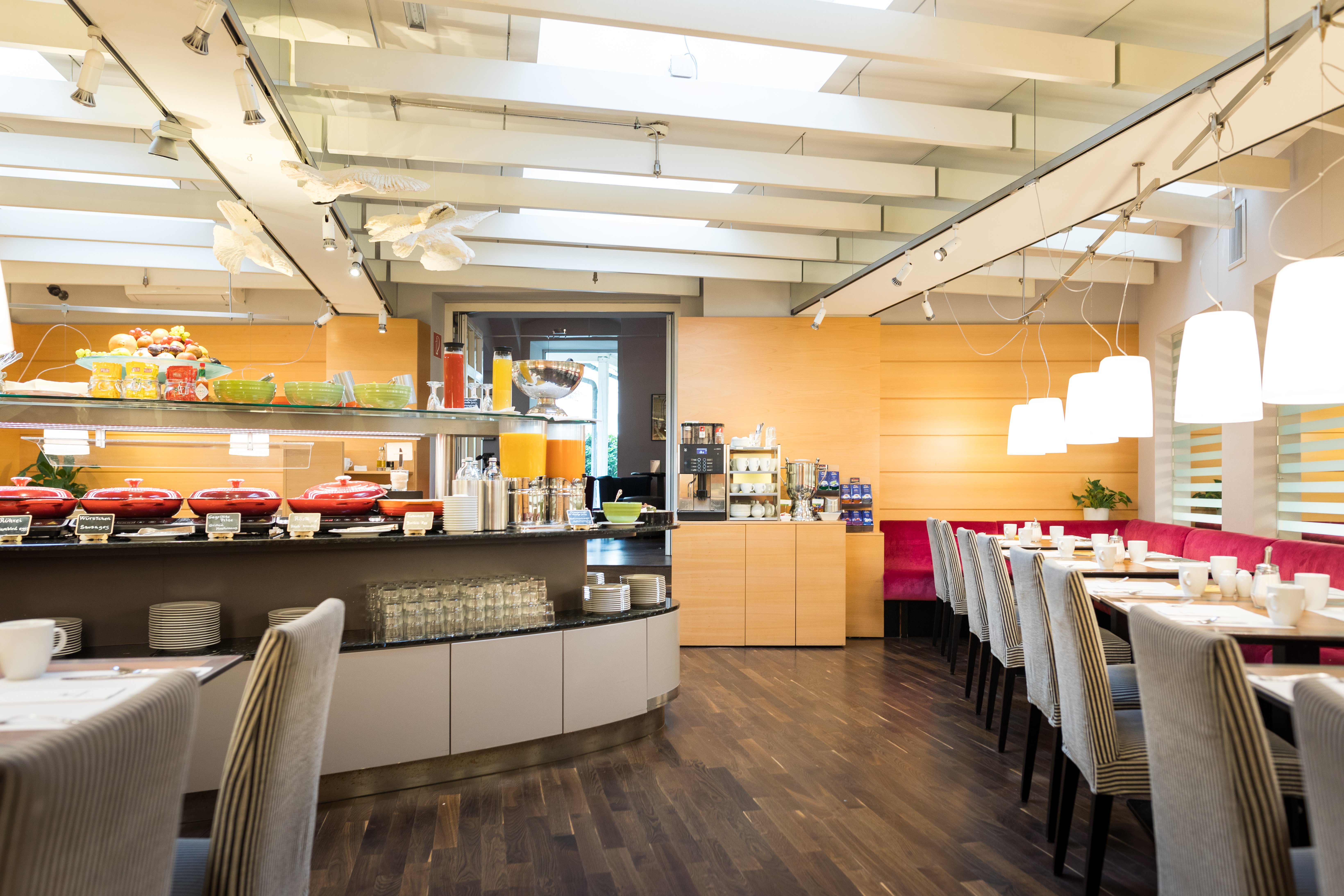 HOLIDAY INN VIENNA CITY 55/74
