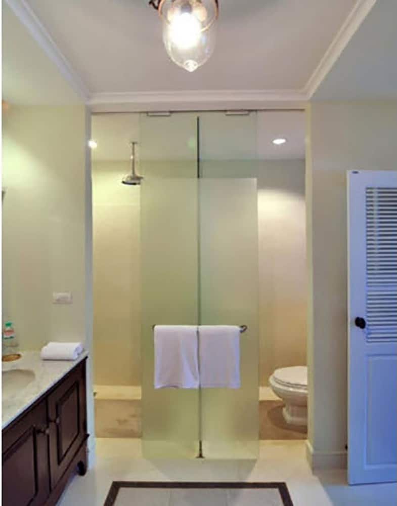 Ping Nakara Boutique Hotel & Spa 48/50