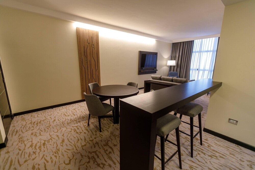 Hilton Garden Inn Santiago del Estero 68/78