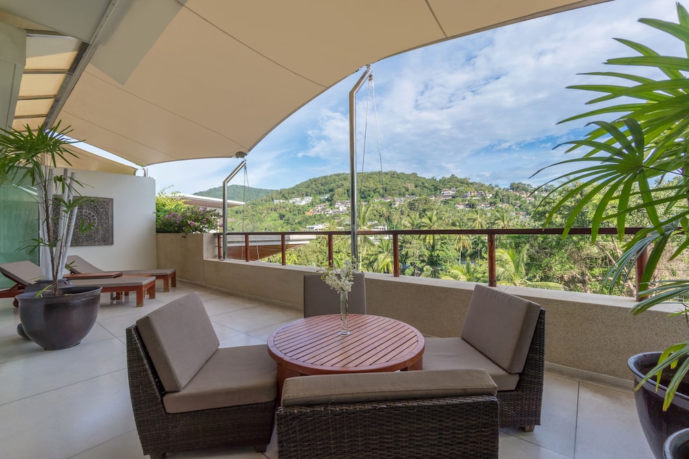 THE CHAVA RESORT 41/58