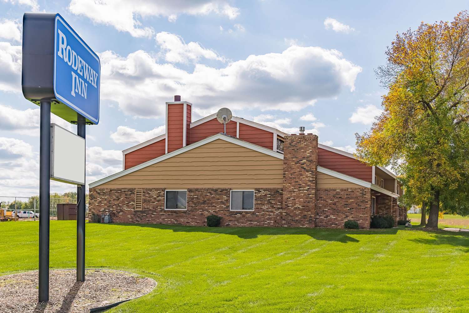 Rodeway Inn Saint Joseph 25/26