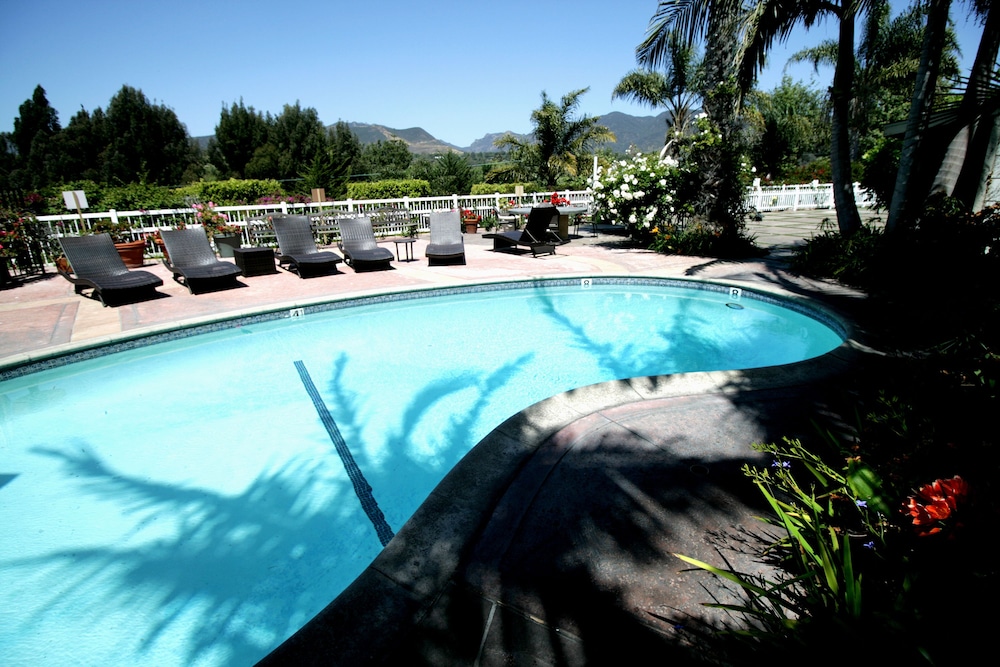 Malibu Country Inn 24/50