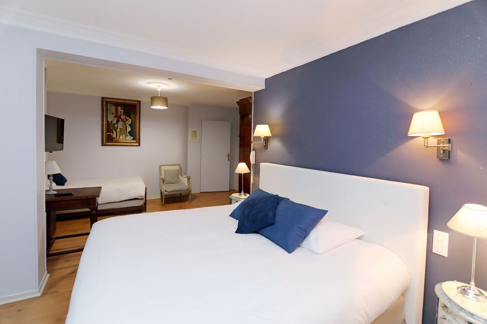 HOTEL LES PASTELIERS 5/65