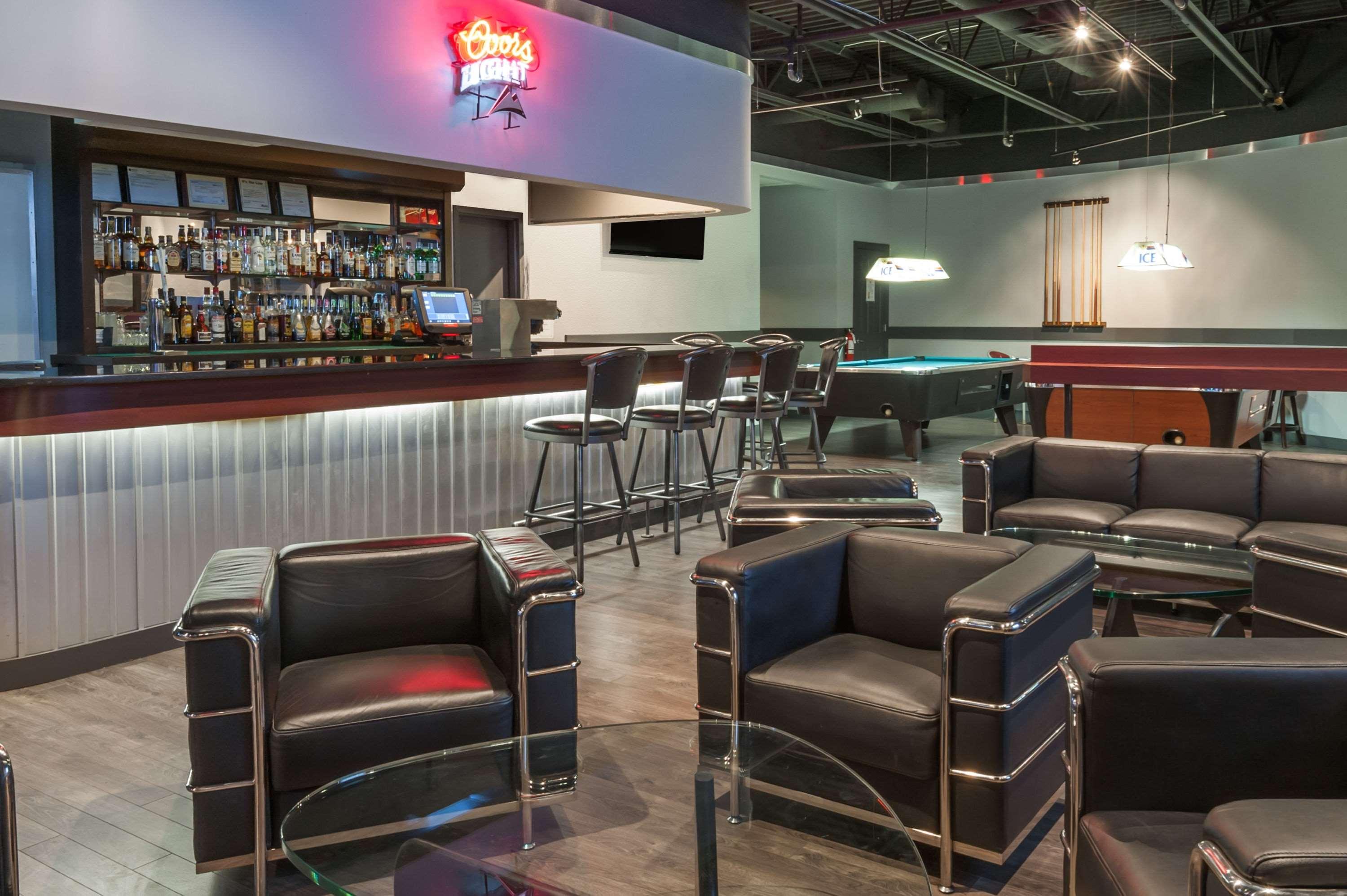 Super 8 by Wyndham Edmonton/West 12/16